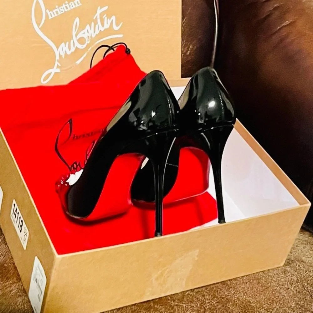 Christian Louboutin Kate 100mm Cherry Red Spikes. EU37 Blinding patent black.